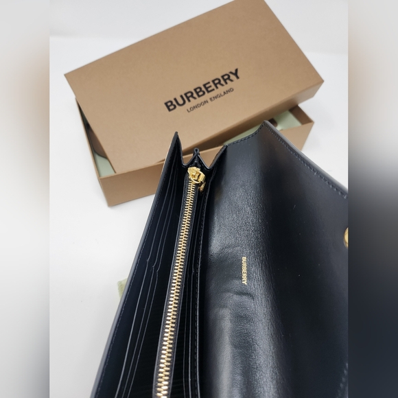 Pre-Owned Burberry Wallet - Picture 8 of 9